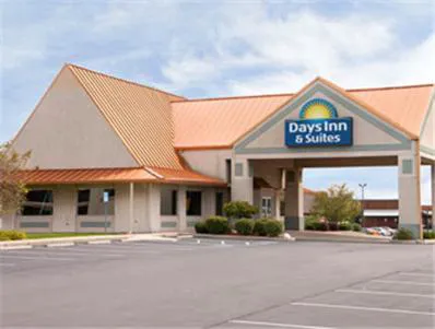 Days Inn & Suites by Wyndham Kokomo hotel detail image 2