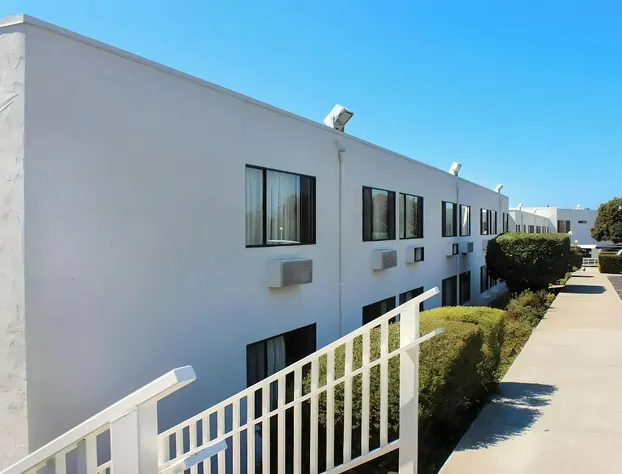 Azul Inn San Simeon hotel detail image 3