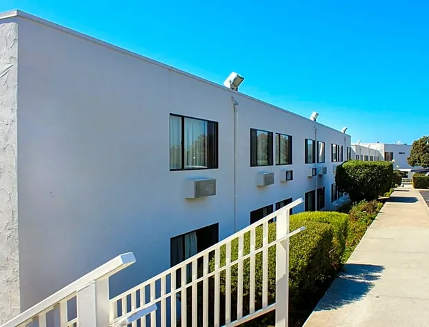 Hampton Inn San Simeon Cambria hotel detail image 2