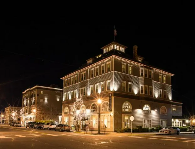 Majestic Inn & Spa hotel detail image 1