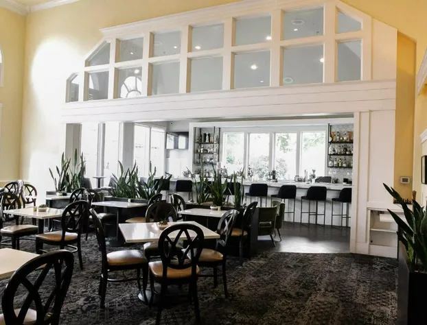 Majestic Inn & Spa hotel detail image 2