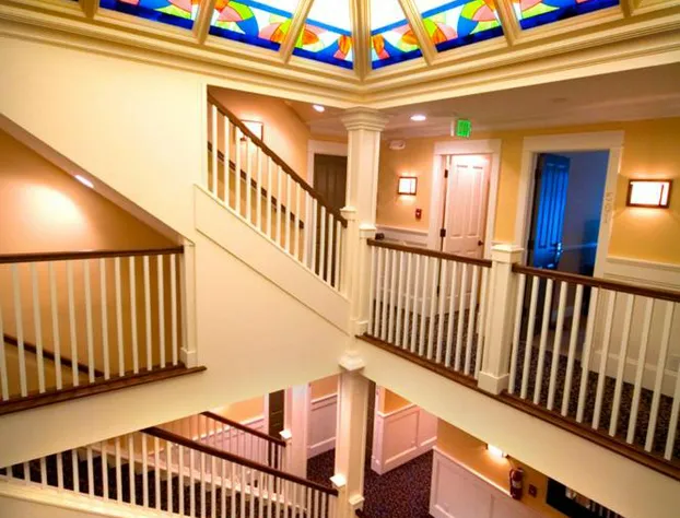 Majestic Inn & Spa hotel detail image 4