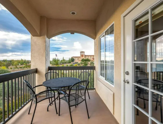 La Quinta Inn & Suites by Wyndham Paso Robles hotel detail image 1