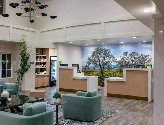 La Quinta Inn & Suites by Wyndham Paso Robles hotel detail image 1