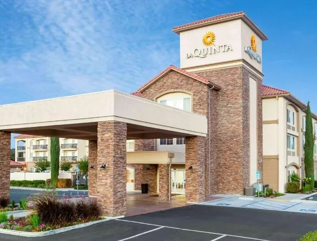 La Quinta Inn & Suites by Wyndham Paso Robles hotel detail image 1