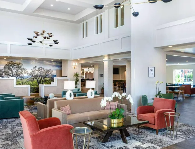 La Quinta Inn & Suites by Wyndham Paso Robles hotel detail image 4