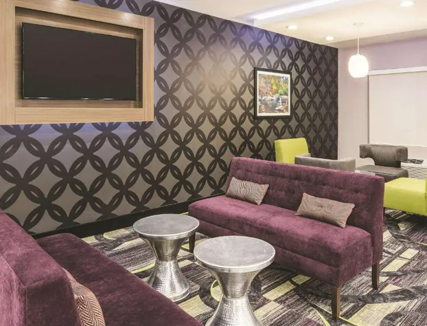 La Quinta Inn & Suites by Wyndham Milledgeville hotel detail image 3