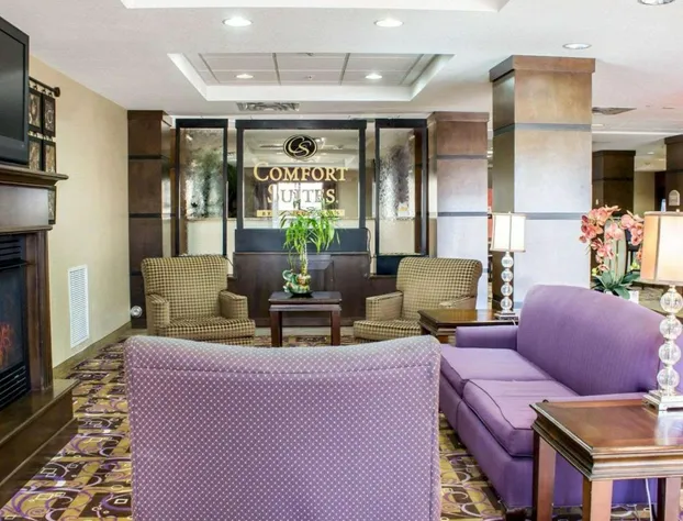 Comfort Suites Sanford hotel detail image 4