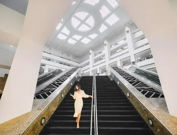 San Francisco Marriott Marquis hotel detail image 4