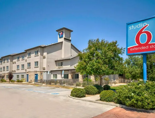 Studio 6 Bakersfield, CA hotel detail image 1