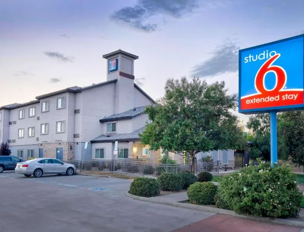 Studio 6 Bakersfield, CA hotel detail image 2