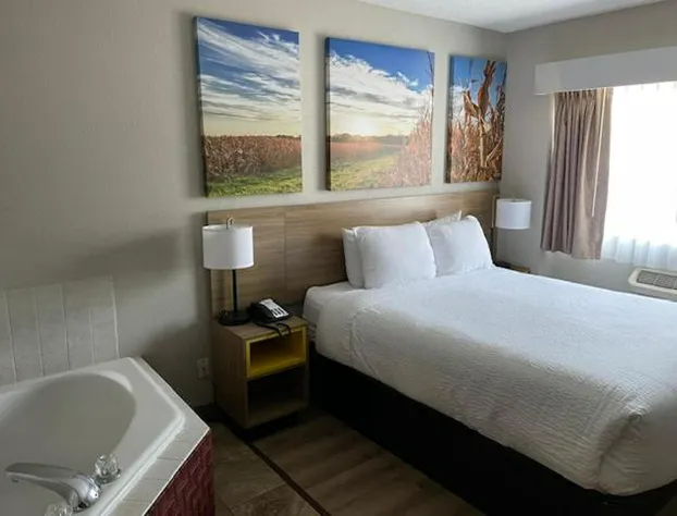 Days Inn by Wyndham Ames hotel detail image 1