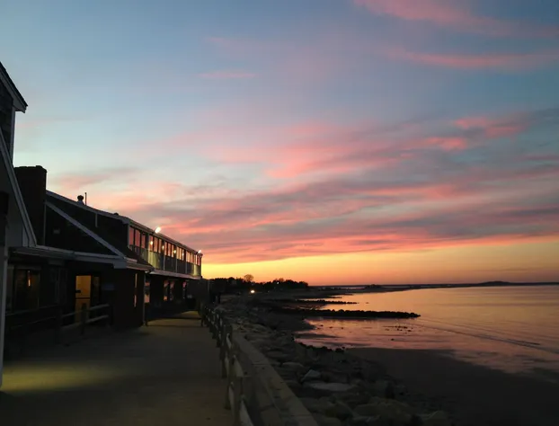 Pilgrim Sands on Long Beach hotel detail image 2