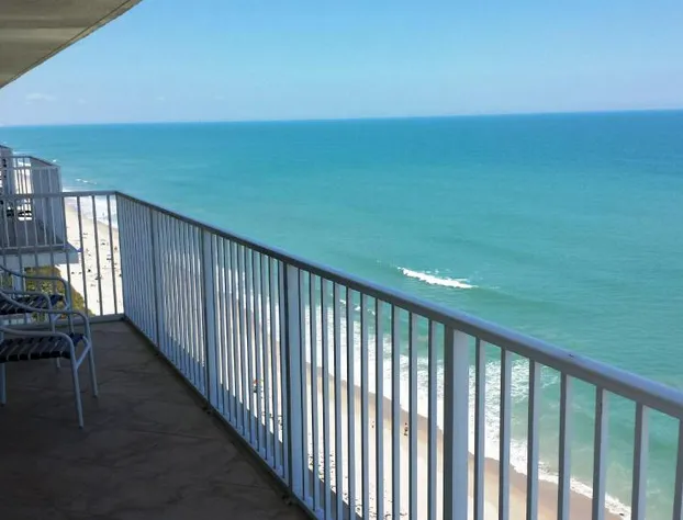 Radisson Suite Hotel Oceanfront hotel detail image 1