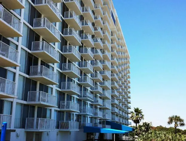 Radisson Suite Hotel Oceanfront hotel detail image 2