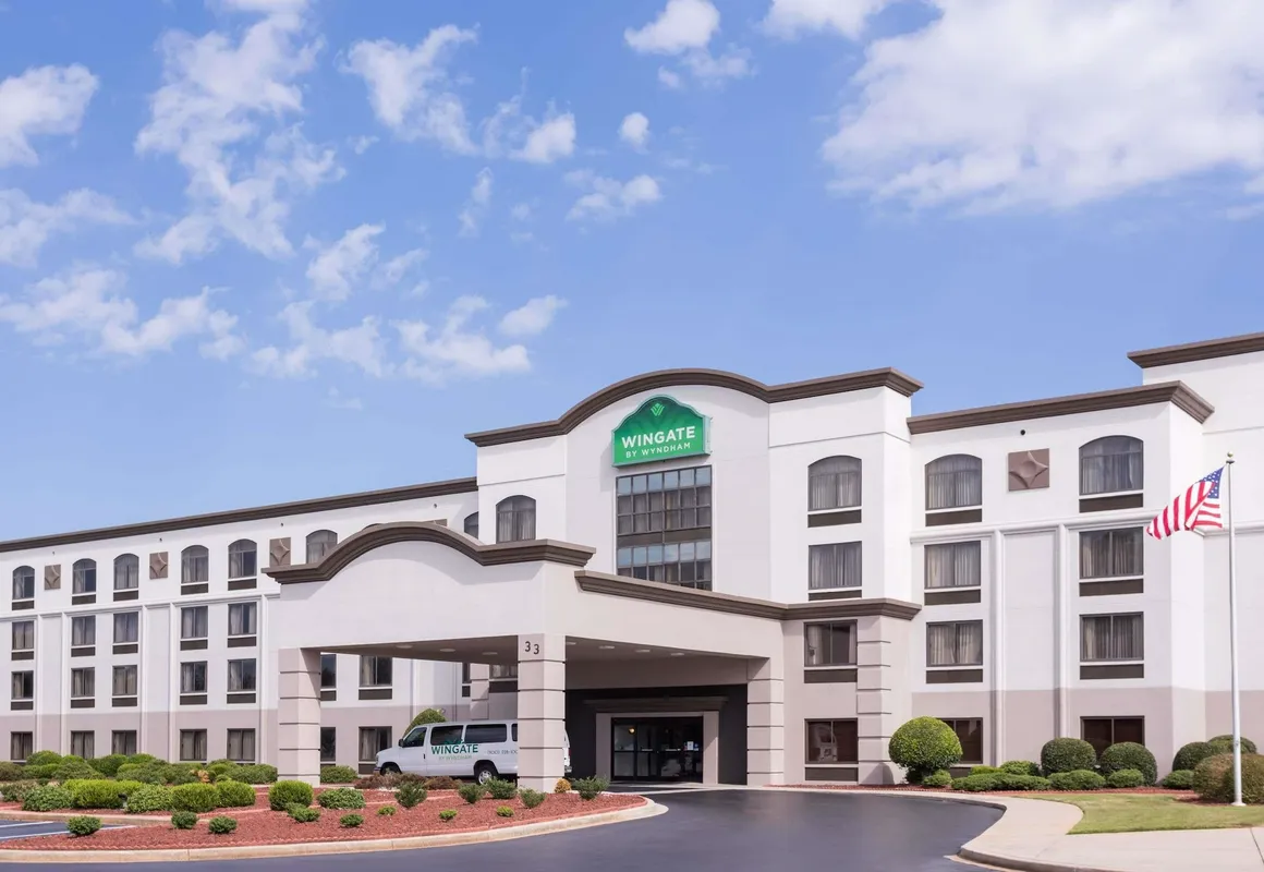 Wingate by Wyndham - Greenville-Airport hotel hero
