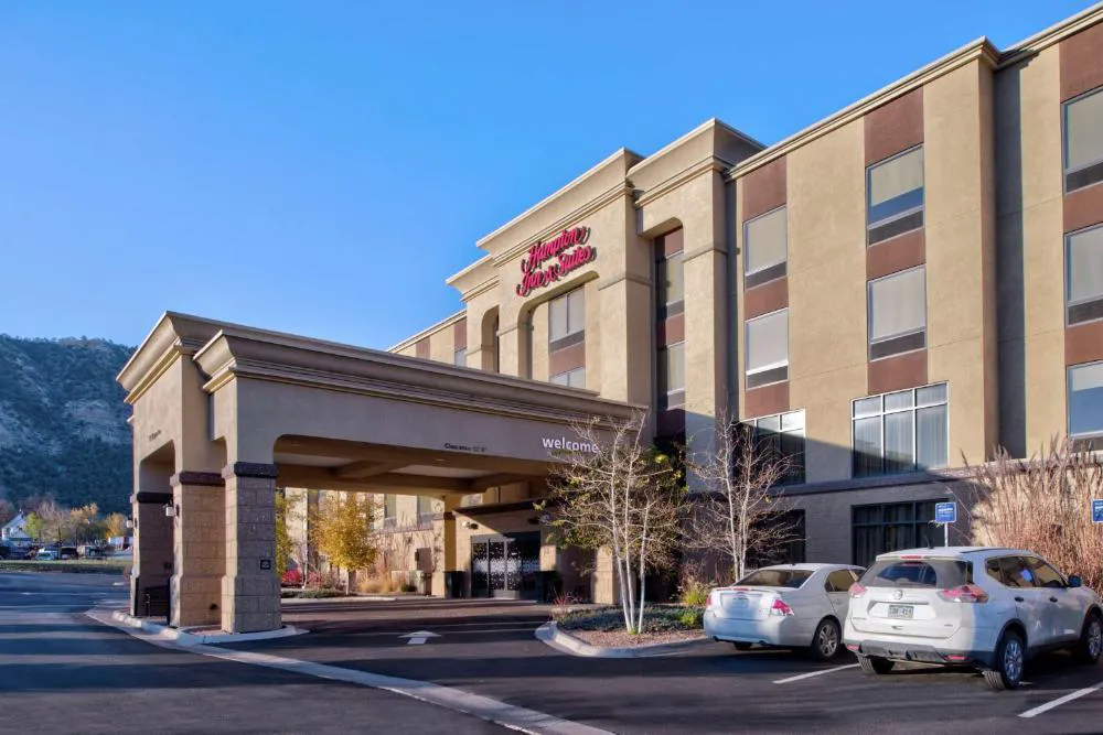 Hampton Inn & Suites Rifle hotel hero