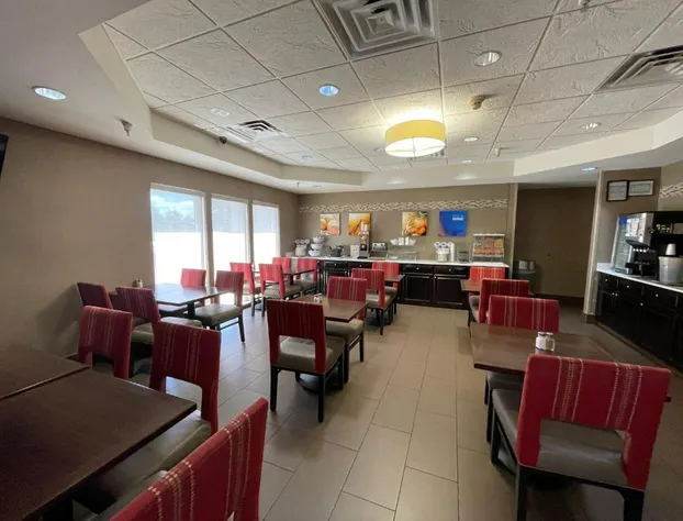 Comfort Suites Crossville hotel detail image 4