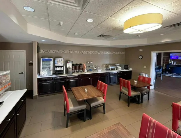 Comfort Suites Crossville hotel detail image 4