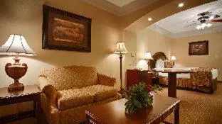 Best Western Plus Monica Royale Inn & Suites hotel detail image 2