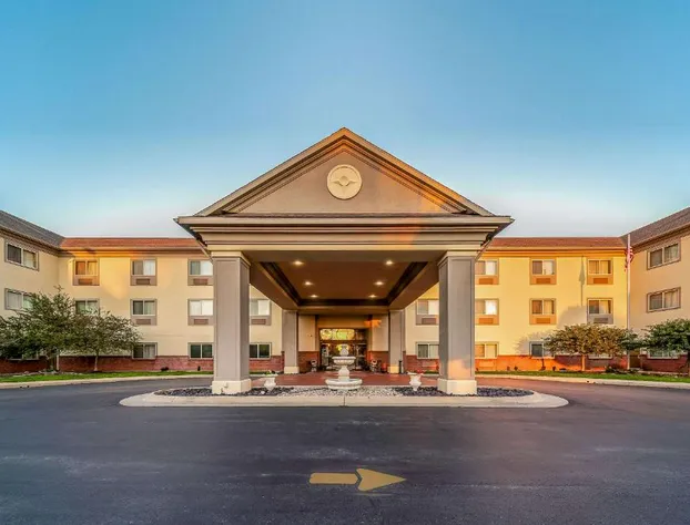 Quality Inn & Suites Hannibal West hotel detail image 1