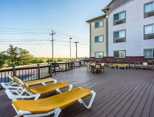 Quality Inn & Suites Hannibal West hotel detail image 2