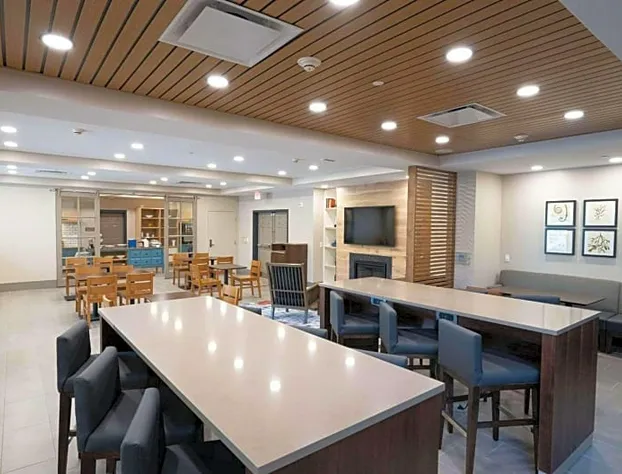 Country Inn & Suites by Radisson, State College (Penn State Area), PA hotel detail image 3