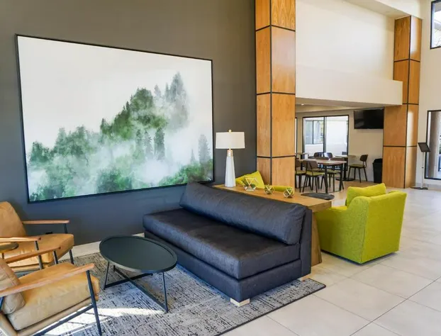 Oxford Suites Redding hotel detail image 3