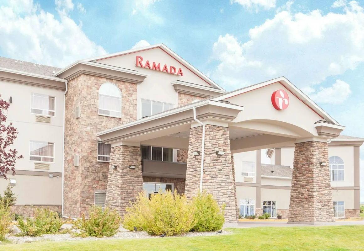 Ramada by Wyndham Pincher Creek hotel hero