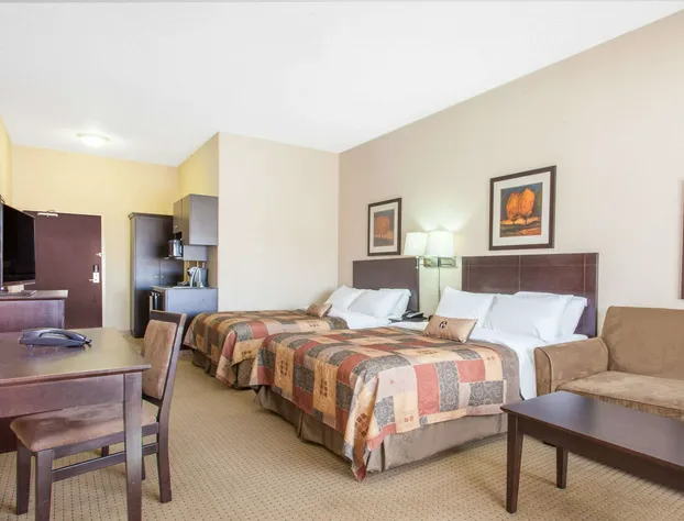 Ramada by Wyndham Pincher Creek hotel detail image 4