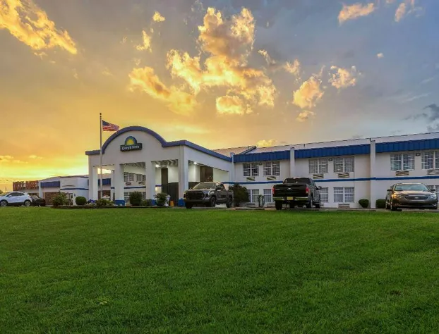 Days Inn by Wyndham Madisonville hotel detail image 3