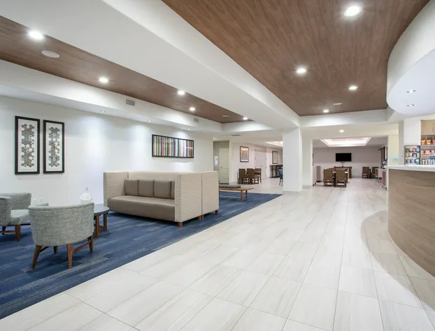 Holiday Inn Express & Suites Chowchilla - Yosemite Park Area by IHG hotel detail image 3