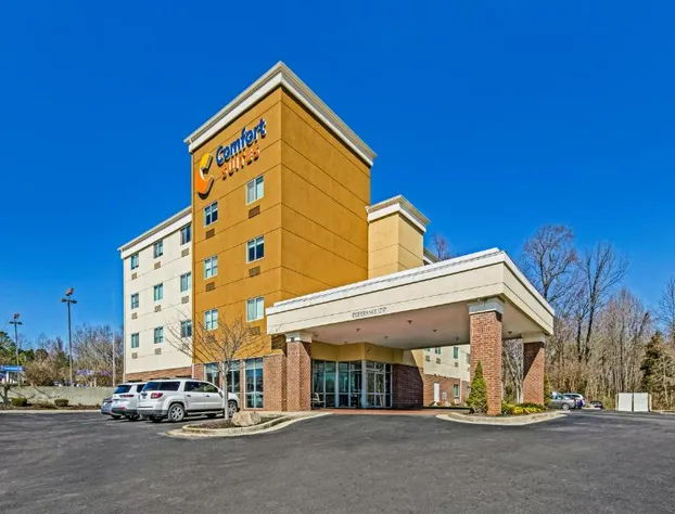 Comfort Suites Huntsville MidCity District at Research Park hotel detail image 1