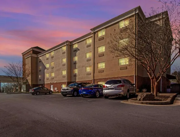 Comfort Suites Huntsville MidCity District at Research Park hotel detail image 3