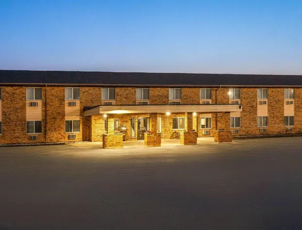 Baymont by Wyndham Manistee hotel detail image 1