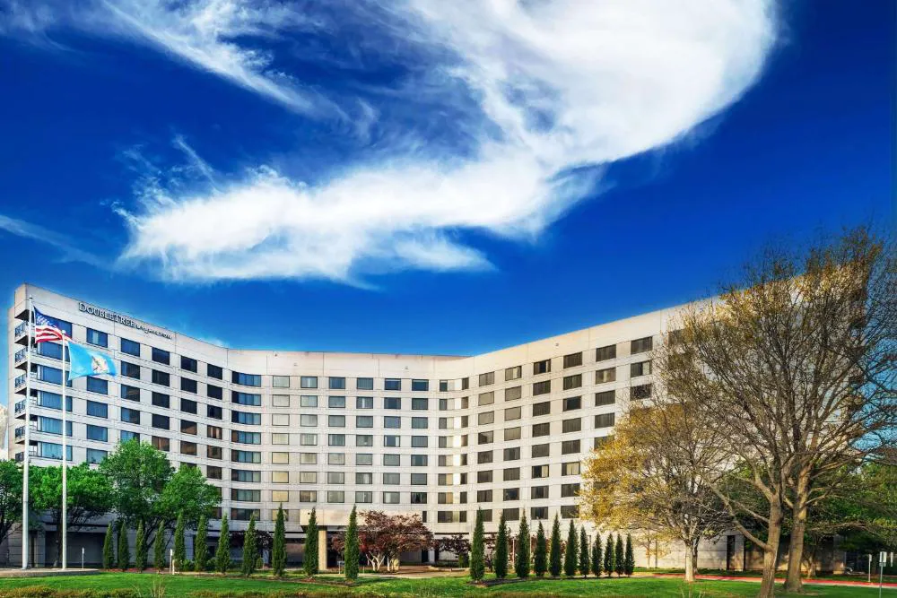 DoubleTree by Hilton Tulsa - Warren Place hotel hero