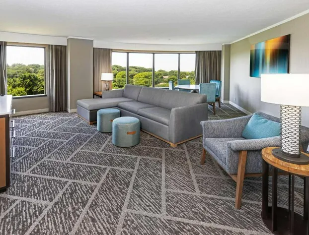 DoubleTree by Hilton Tulsa - Warren Place hotel detail image 4