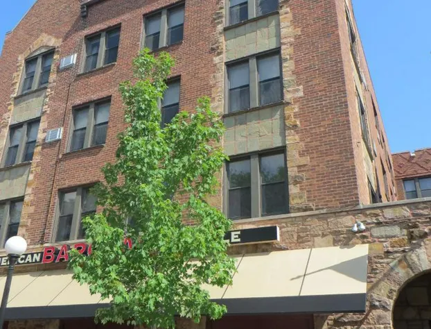 Carleton of Oak Park hotel detail image 1