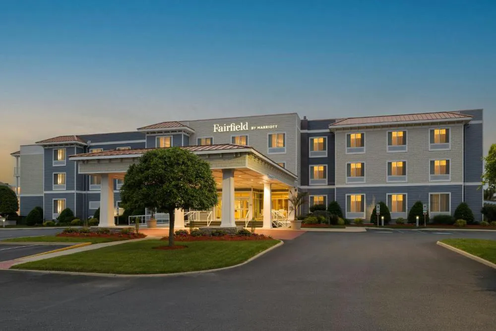 Fairfield Inn & Suites by Marriott Chincoteague Island Waterfront hotel hero