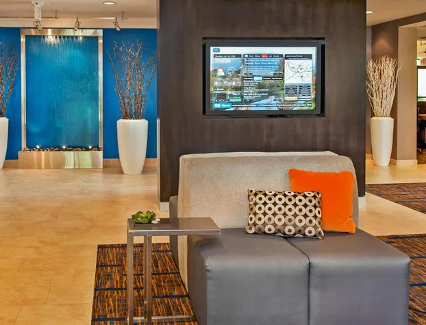 Courtyard by Marriott Frederick hotel detail image 3