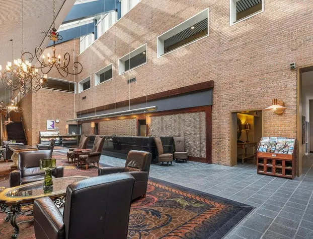Crowne Plaza Minneapolis West by IHG hotel detail image 3