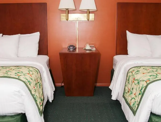 Red Carpet Inn & Suites hotel detail image 2