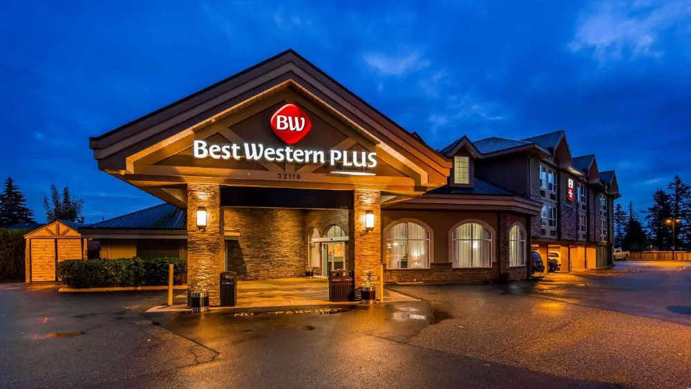 Best Western Plus Regency Inn & Conference Centre hotel hero