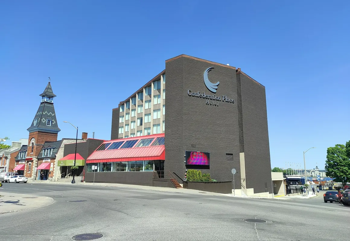 Confederation Place - Hotel hotel hero