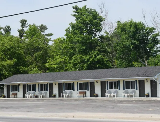 Knights Inn Arnprior hotel detail image 1