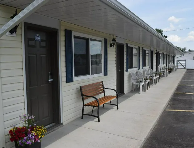 Knights Inn Arnprior hotel detail image 4