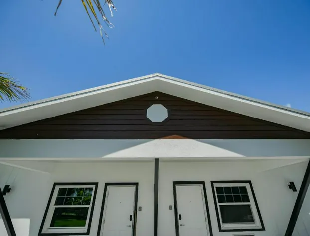 Casey Key Resorts - Beachfront hotel detail image 2
