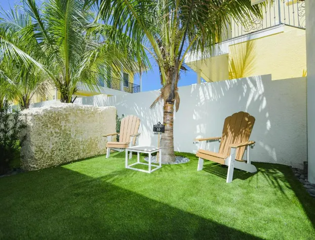 Casey Key Resorts - Beachfront hotel detail image 3