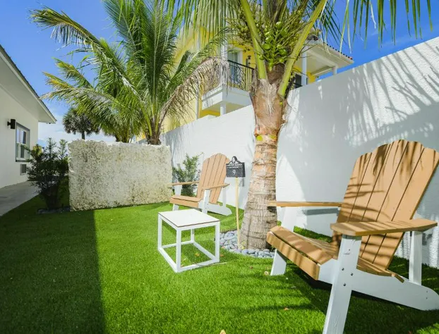 Casey Key Resorts - Beachfront hotel detail image 4