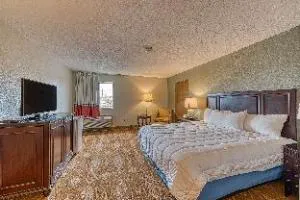 Days Inn & Suites by Wyndham Dundee hotel hero